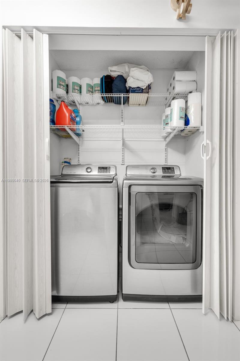 SUMMIT CHASE CONDO - Residential