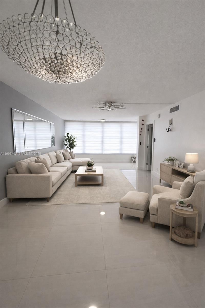 PLANTATION ROYAL SECTION - Residential Lease