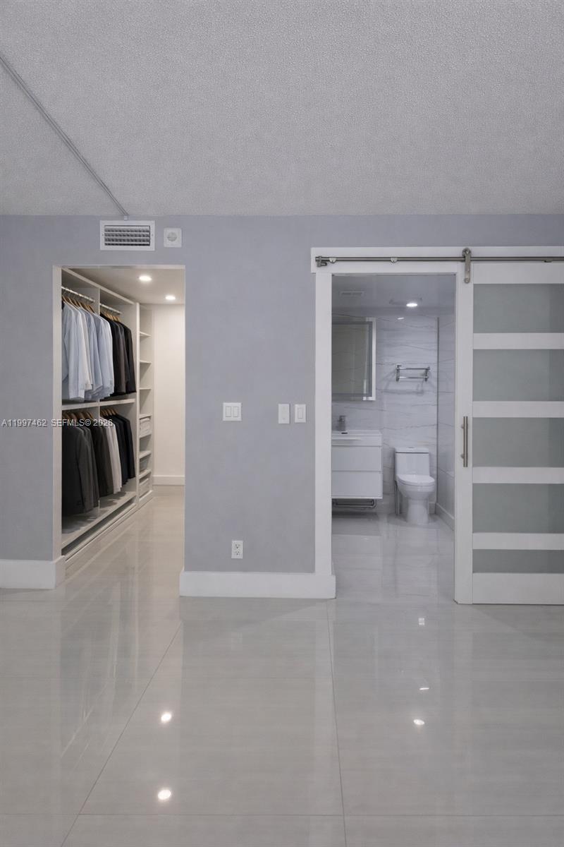 PLANTATION ROYAL SECTION - Residential Lease