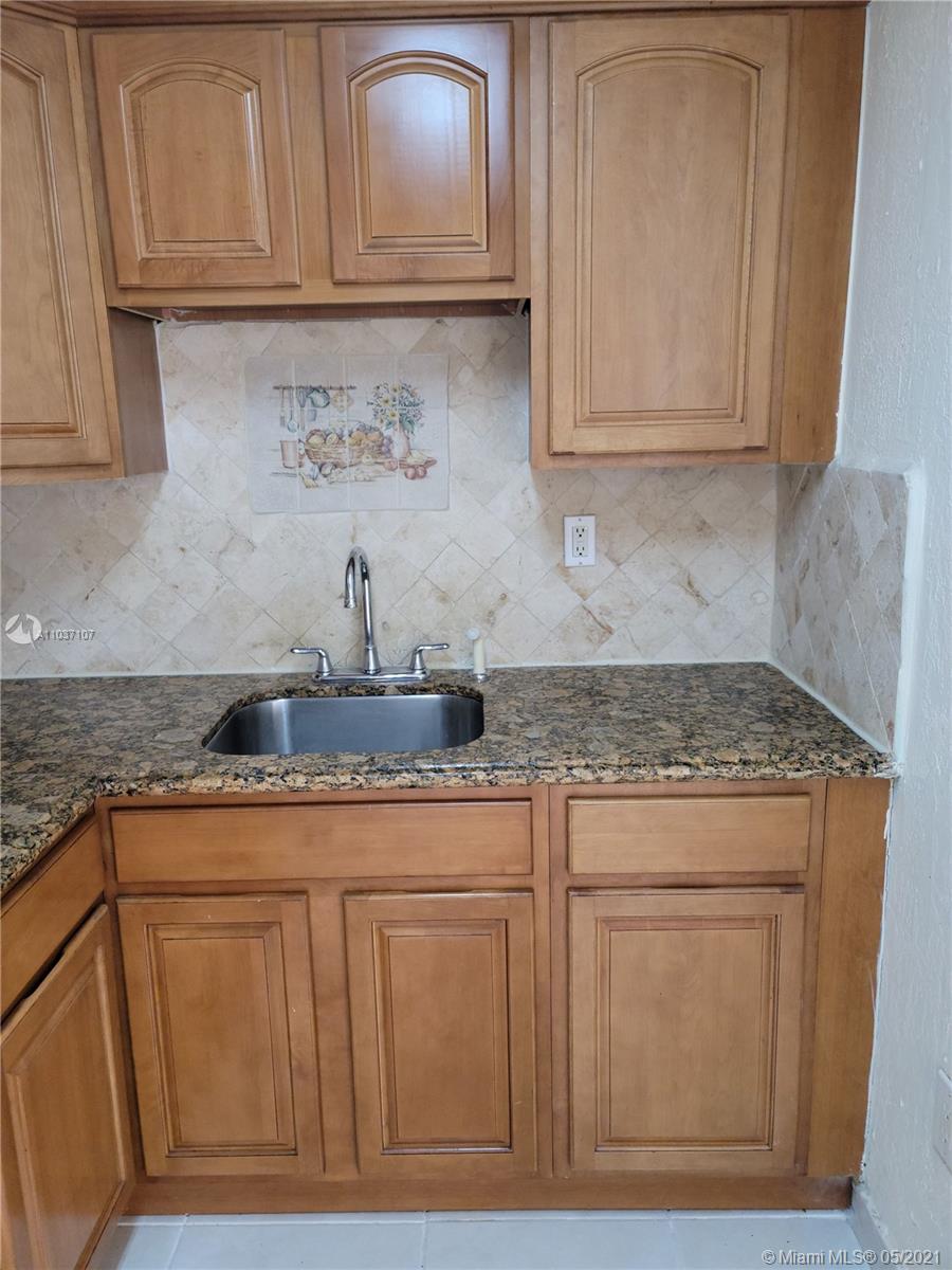 MIAMI PARADISE CONDO - Residential Lease