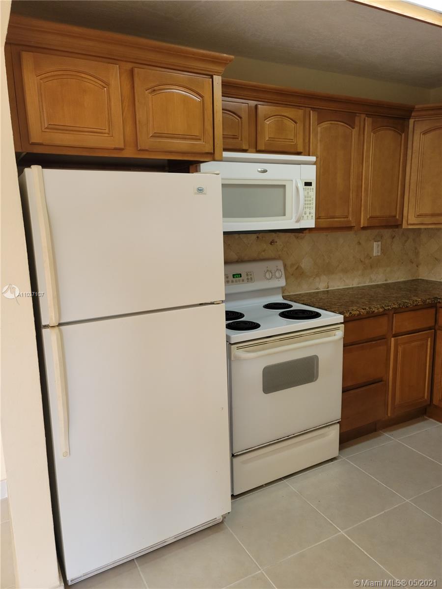 MIAMI PARADISE CONDO - Residential Lease