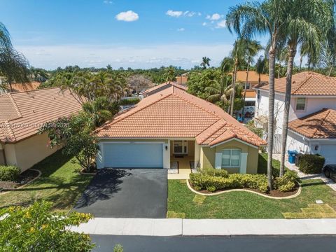 Photo of 12511 NW 10th St, Sunrise, FL 33323 (MLS # A12016089)