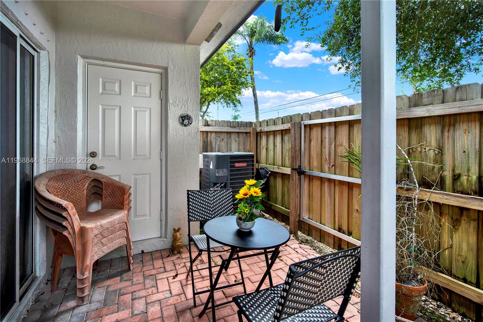 TOWNGATE CONDO SEVEN - Residential