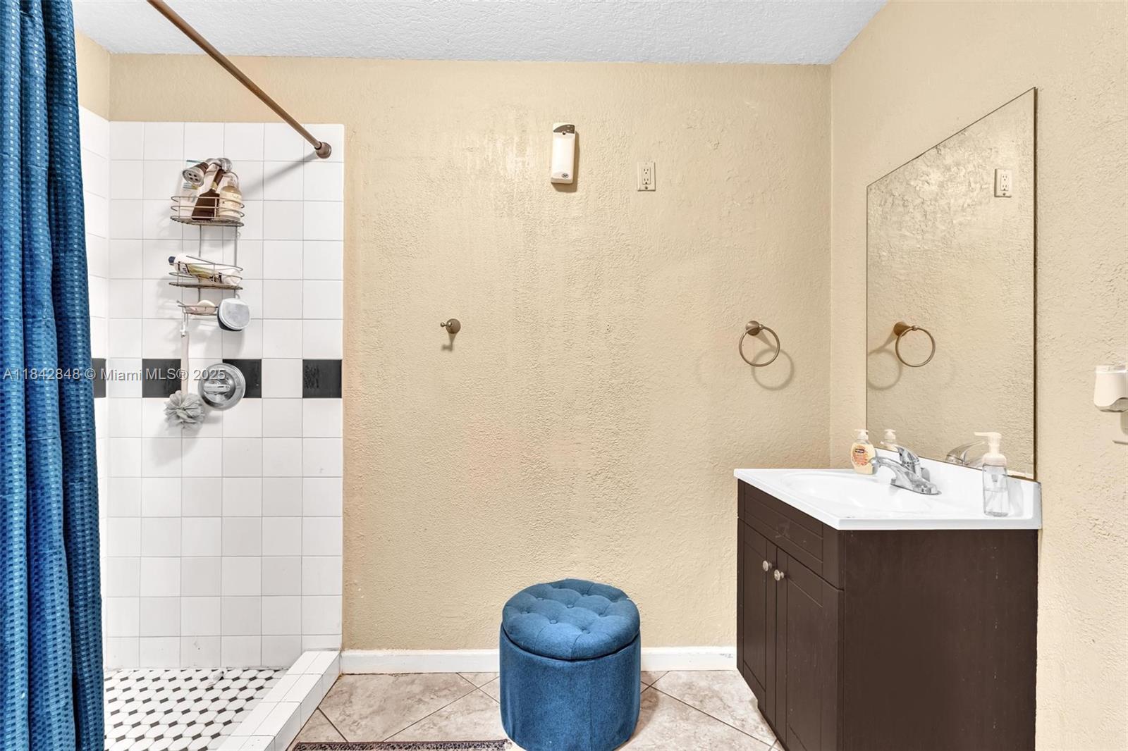 CRESTWOOD UNIT 1 PL 1 - Residential