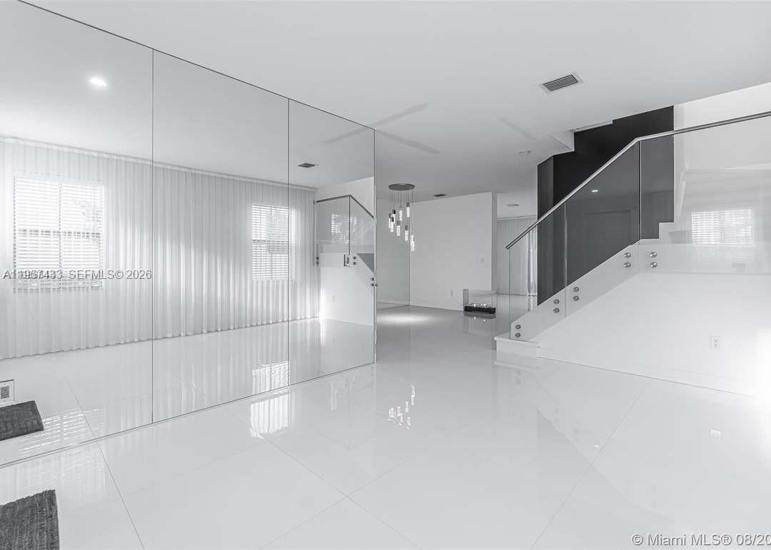 AQUABELLA SECTION ONE - Residential