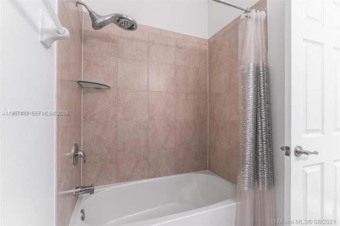 AQUABELLA SECTION ONE - Residential