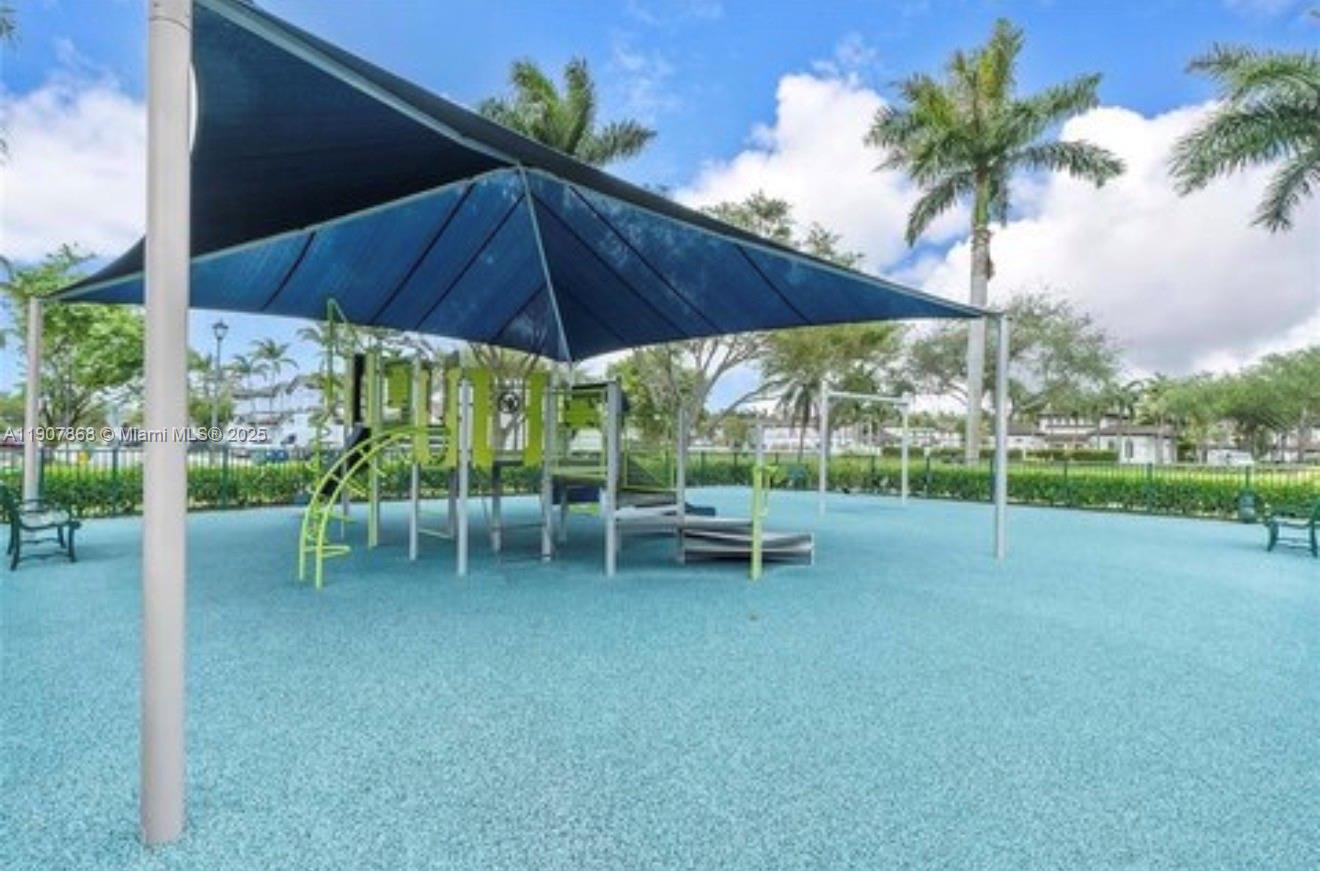 DORAL ISLES NORTH SEC TWO - Residential Lease