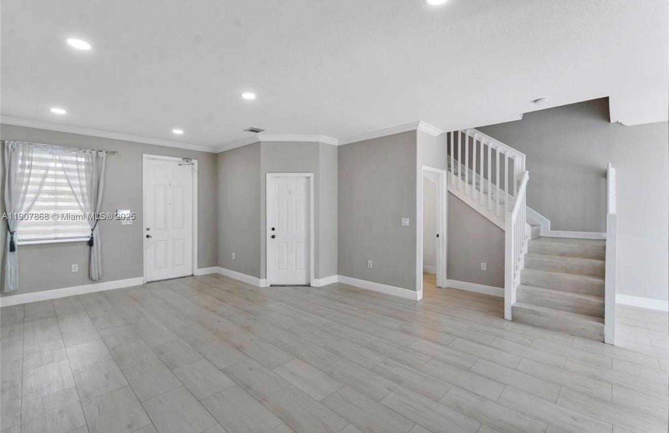 DORAL ISLES NORTH SEC TWO - Residential Lease