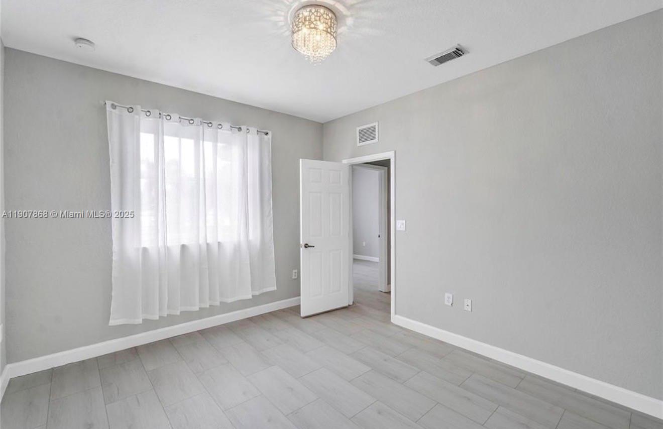 DORAL ISLES NORTH SEC TWO - Residential Lease