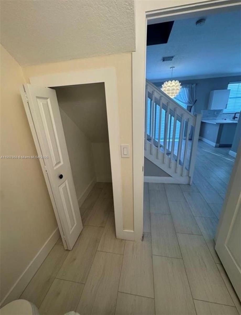 DORAL ISLES NORTH SEC TWO - Residential Lease