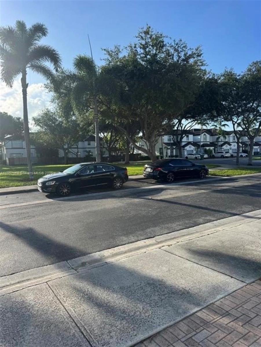 DORAL ISLES NORTH SEC TWO - Residential Lease