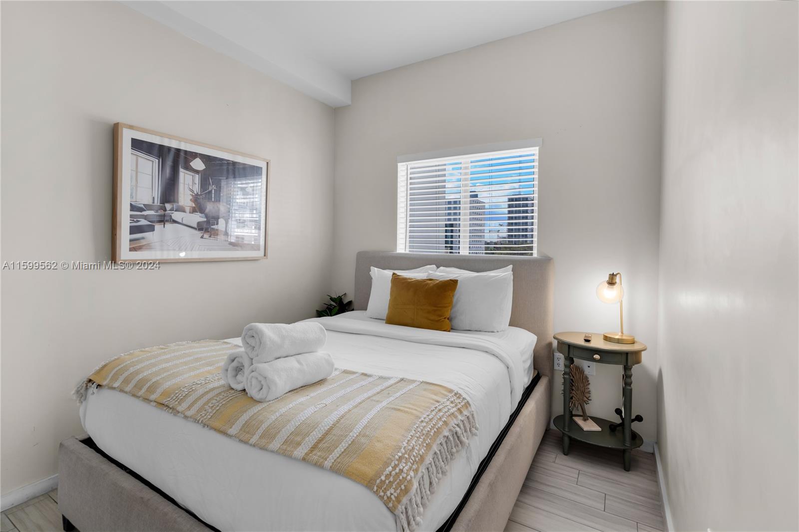 EMILIA CONDO - Residential