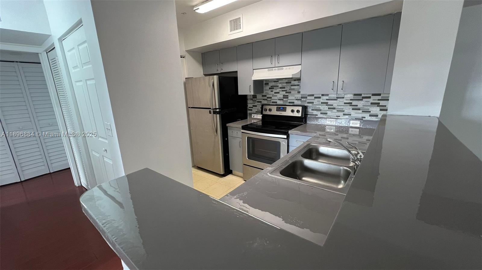 DEVONAIRE CONDO AT PEMBRO - Residential
