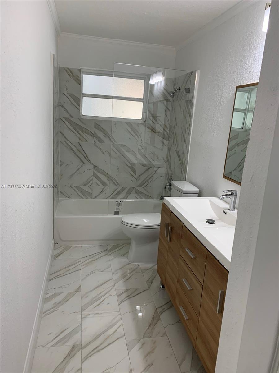 SUN CORAL HGTS - Residential