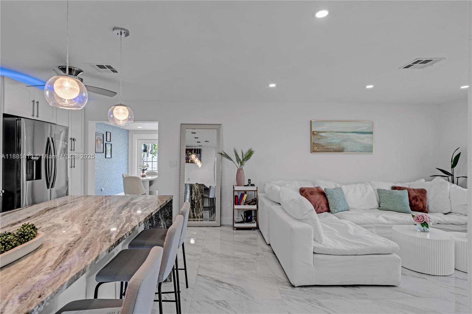 LAUDERDALE PARK 6-33 1/2 - Residential
