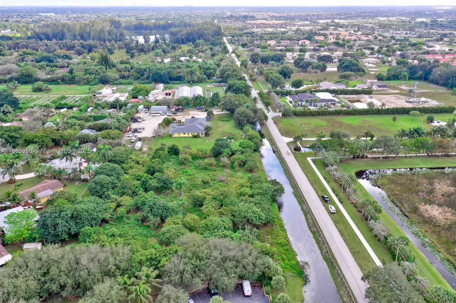 EVERGLADE LAND SALES CO - Land