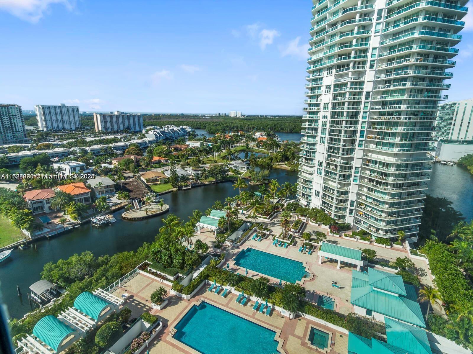 16400 Collins Ave 942