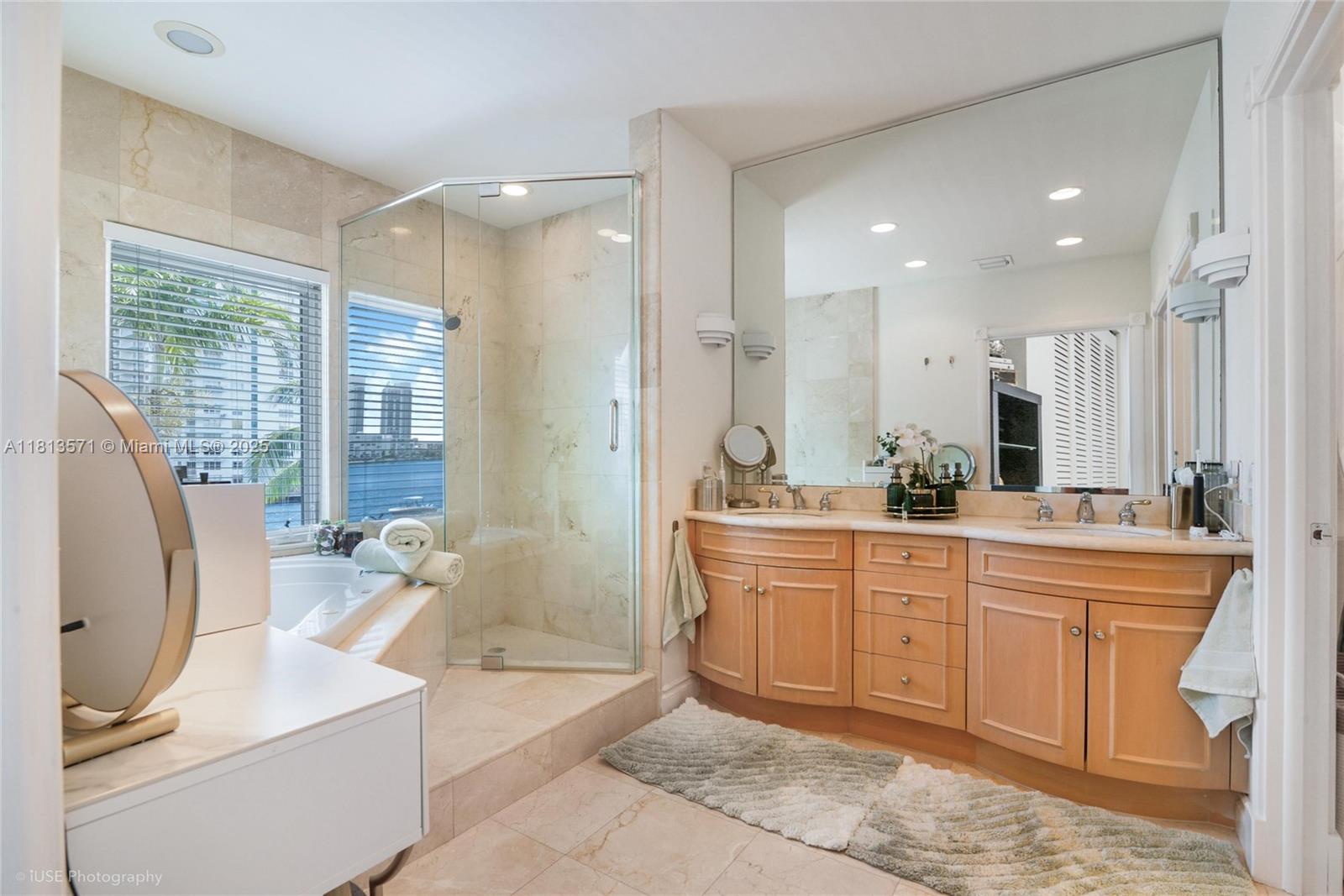NEPTUNE ON THE BAY CONDO - Residential Lease