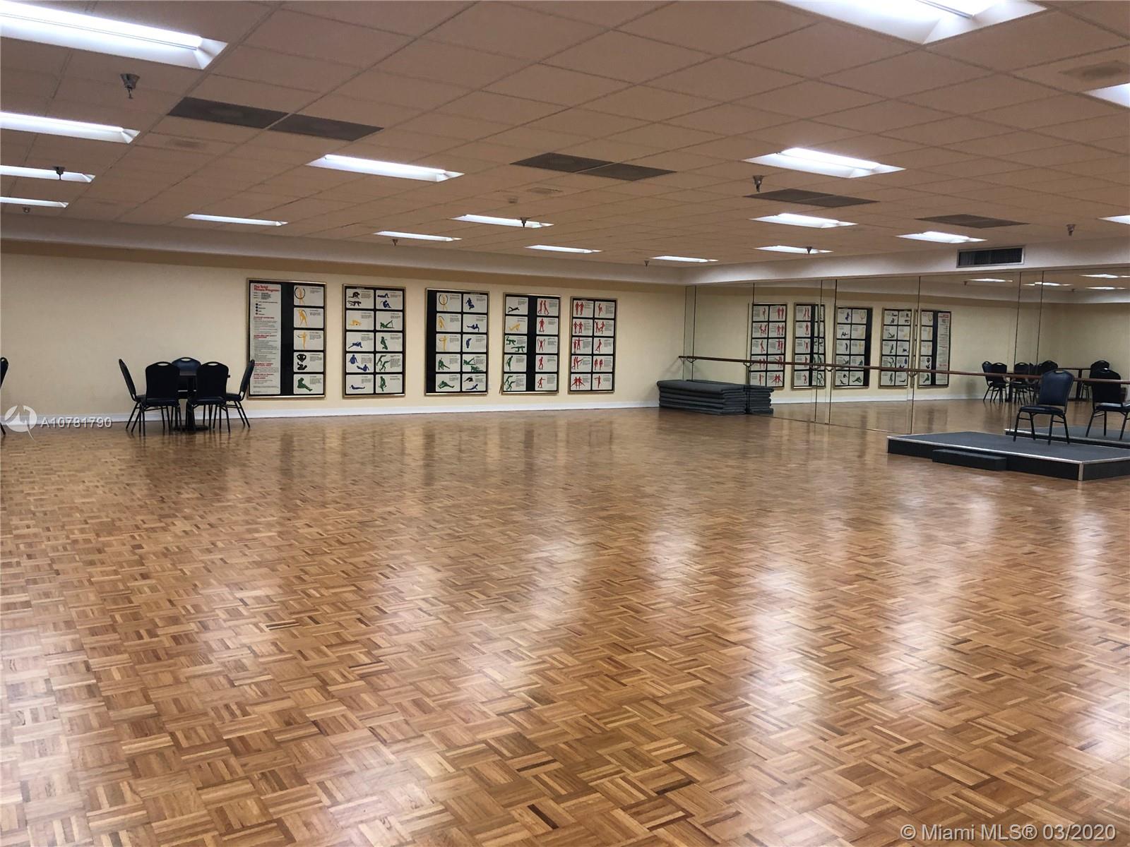 BUCKINGHAM EAST AT CENTUR - Residential