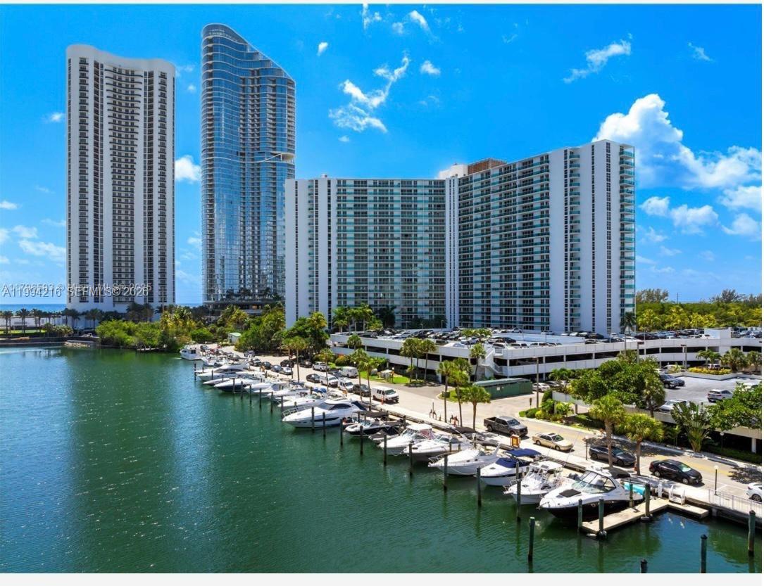 ARLEN HOUSE EAST CONDO - Residential