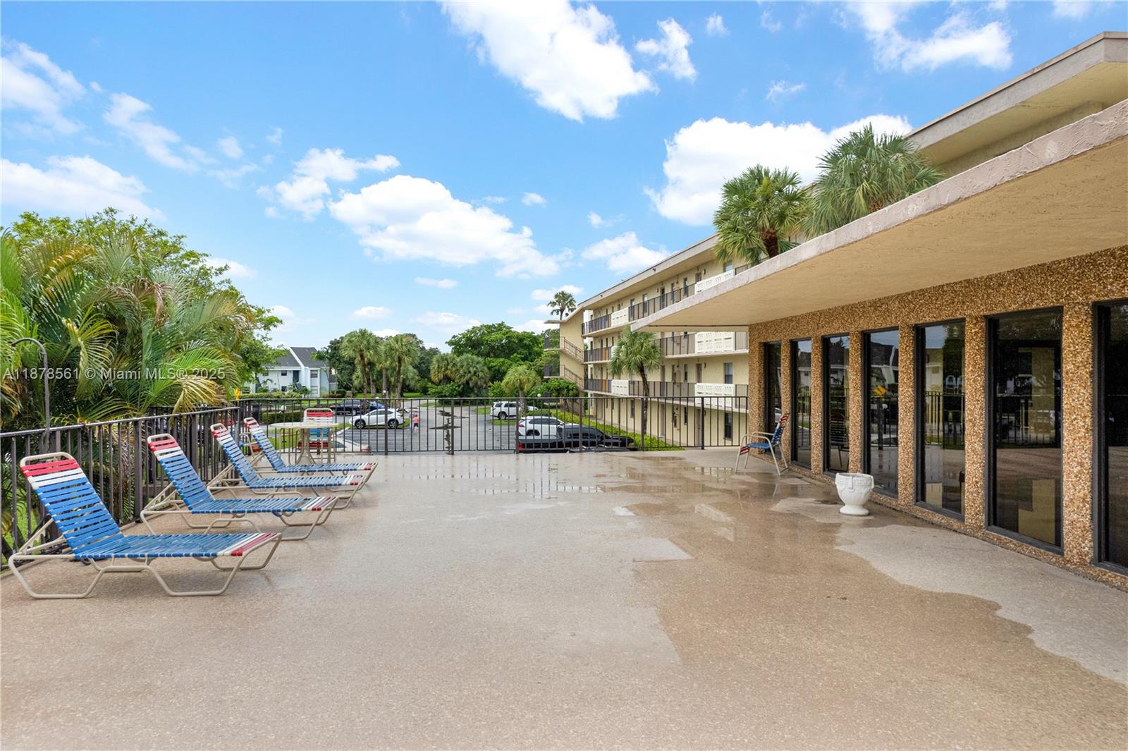 ISLE OF SANDALFOOT CONDO - Residential