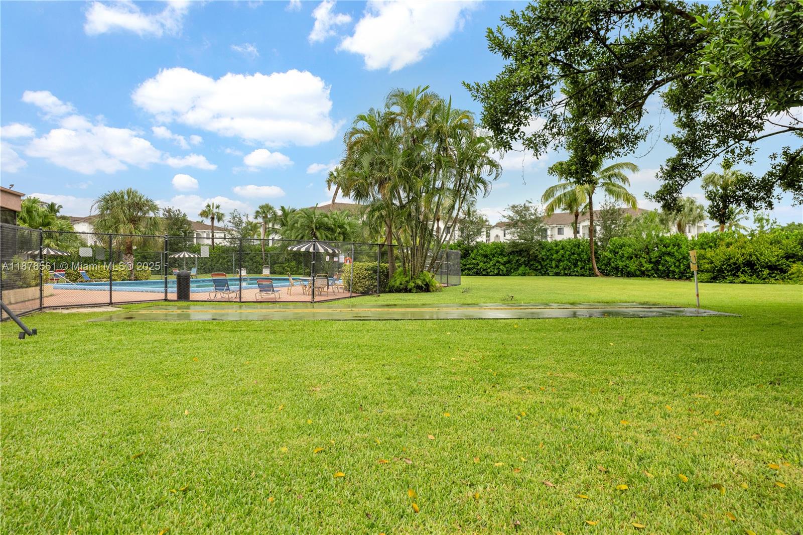 ISLE OF SANDALFOOT CONDO - Residential