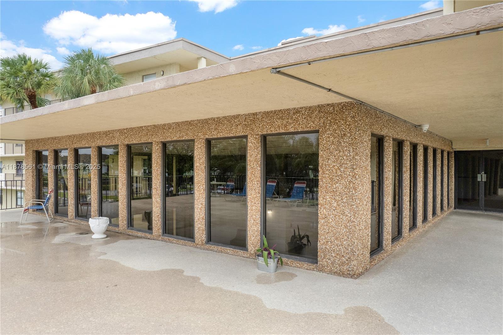 ISLE OF SANDALFOOT CONDO - Residential