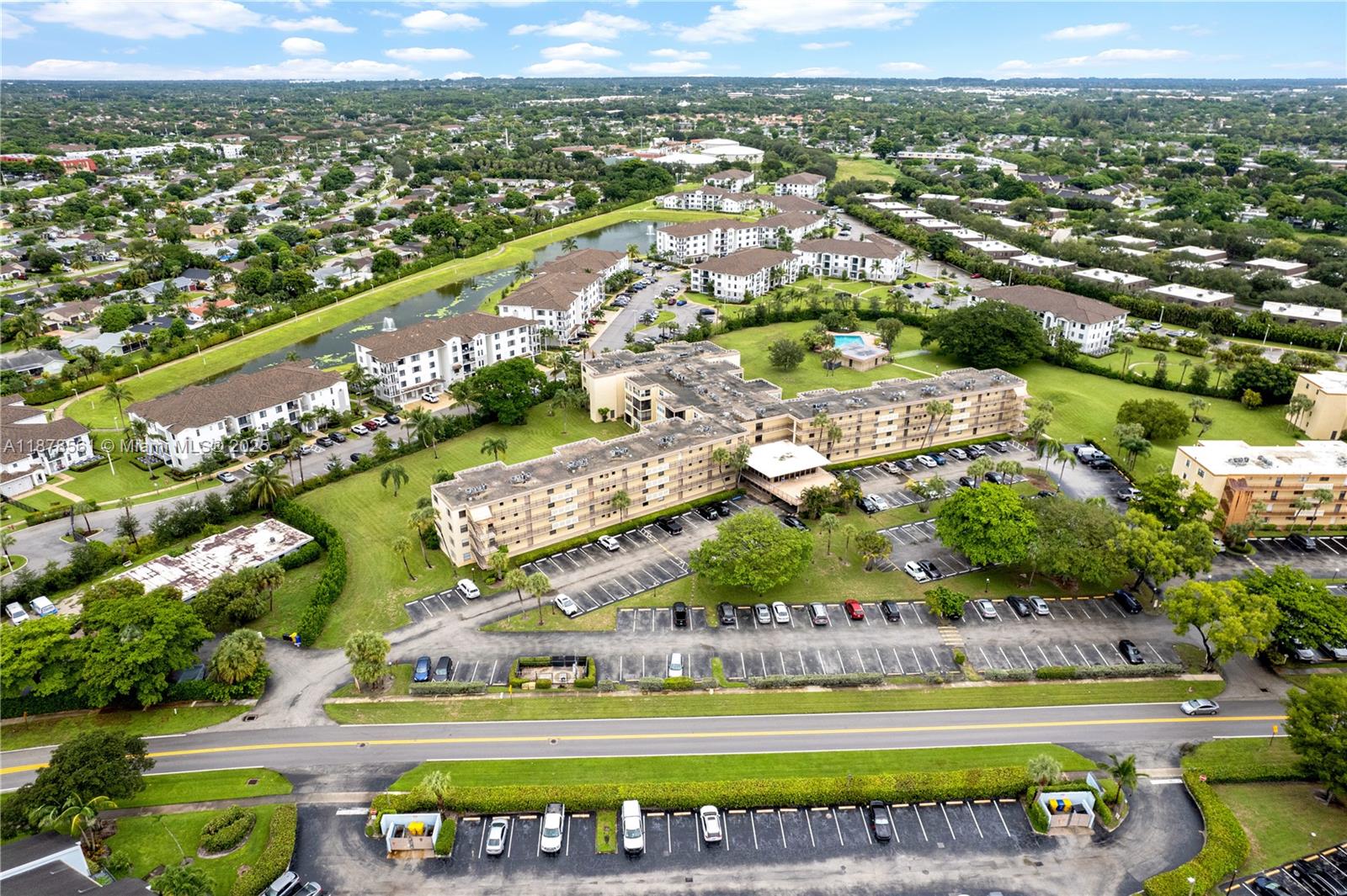 ISLE OF SANDALFOOT CONDO - Residential