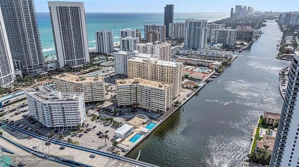 1817 S Ocean Dr 426