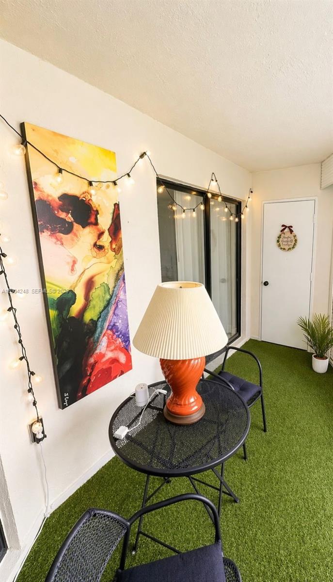 PLANTATION CLUB C CONDO - Residential