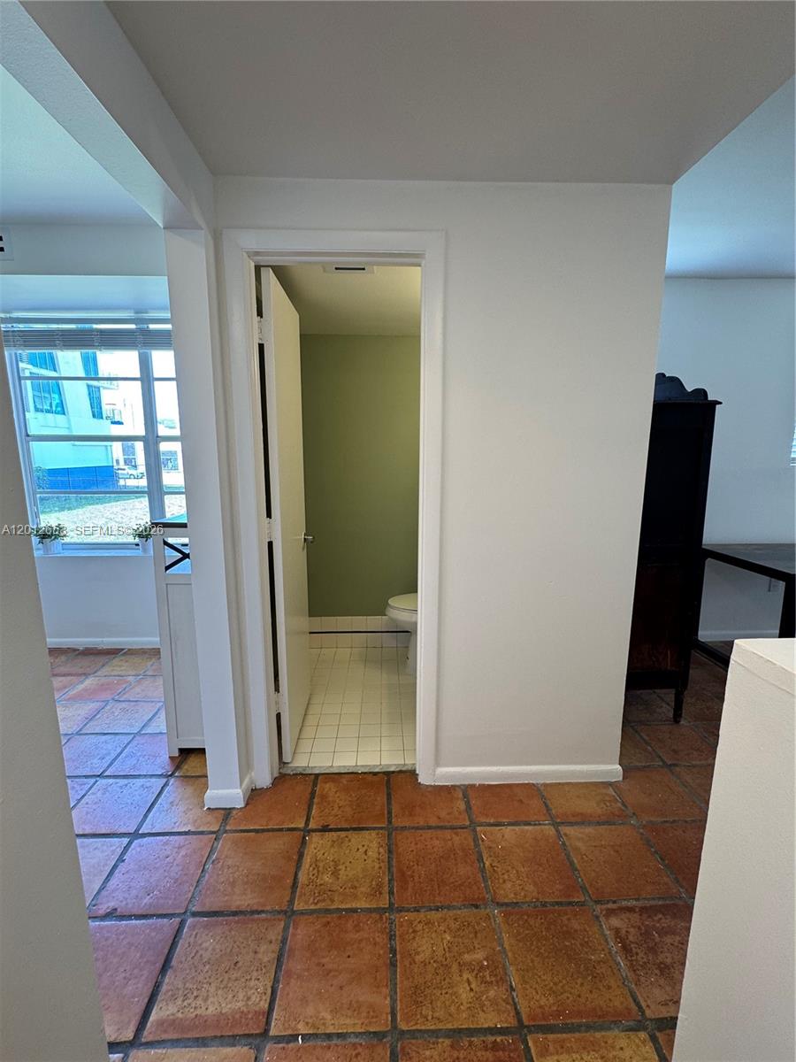 THE DRAKE CONDO - Residential Lease