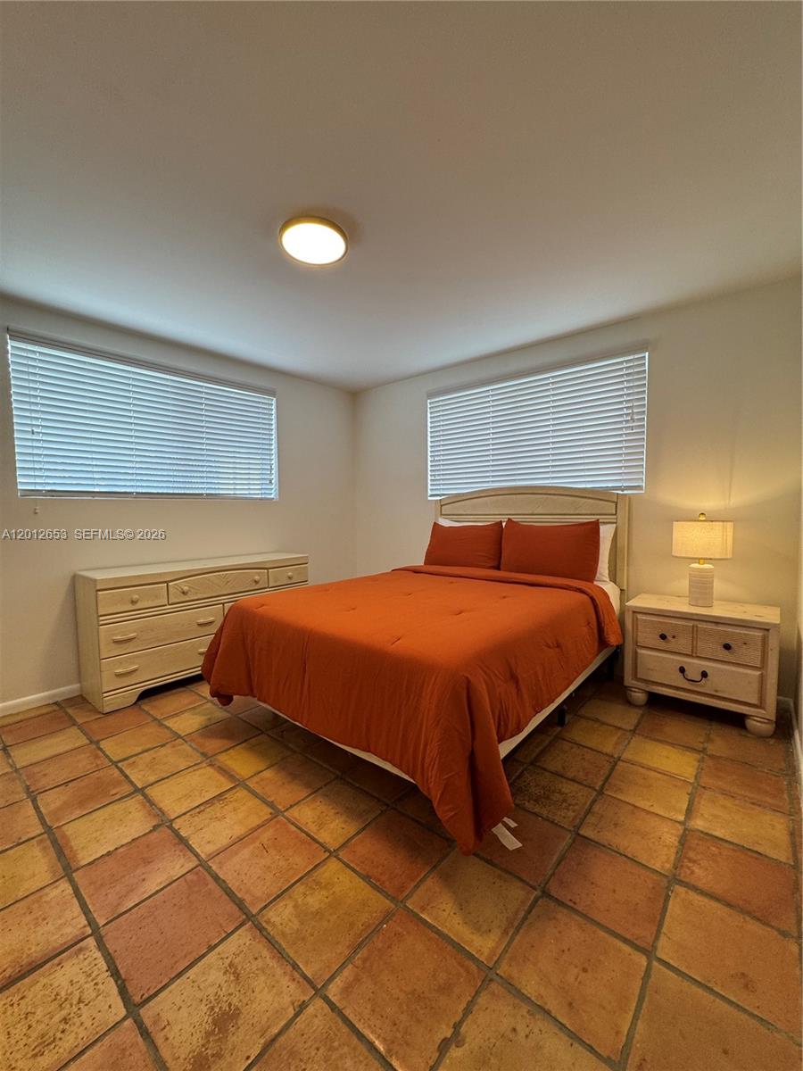 THE DRAKE CONDO - Residential Lease