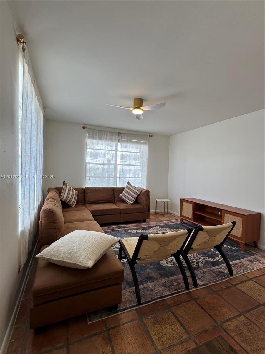 THE DRAKE CONDO - Residential Lease
