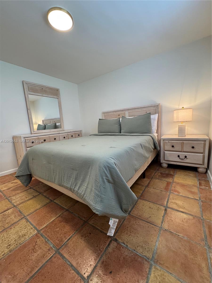 THE DRAKE CONDO - Residential Lease