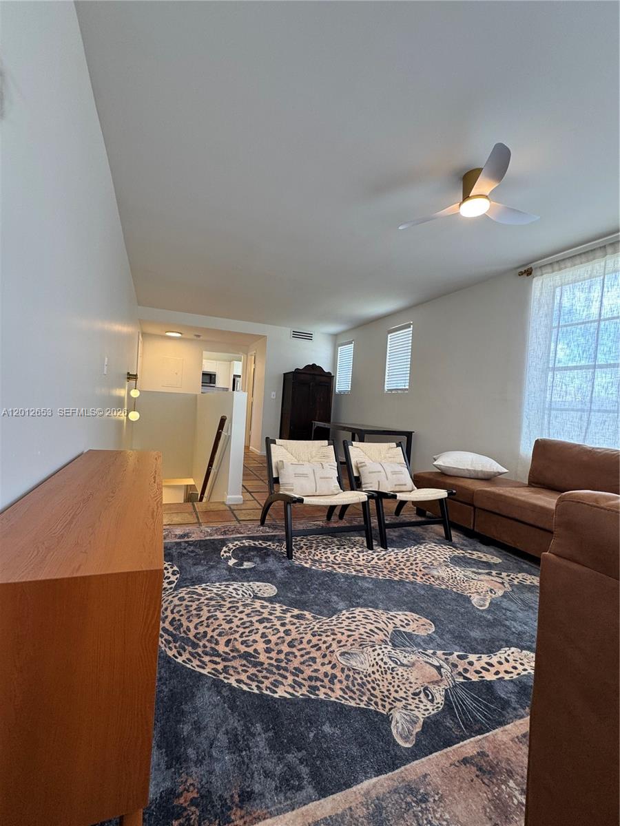 THE DRAKE CONDO - Residential Lease
