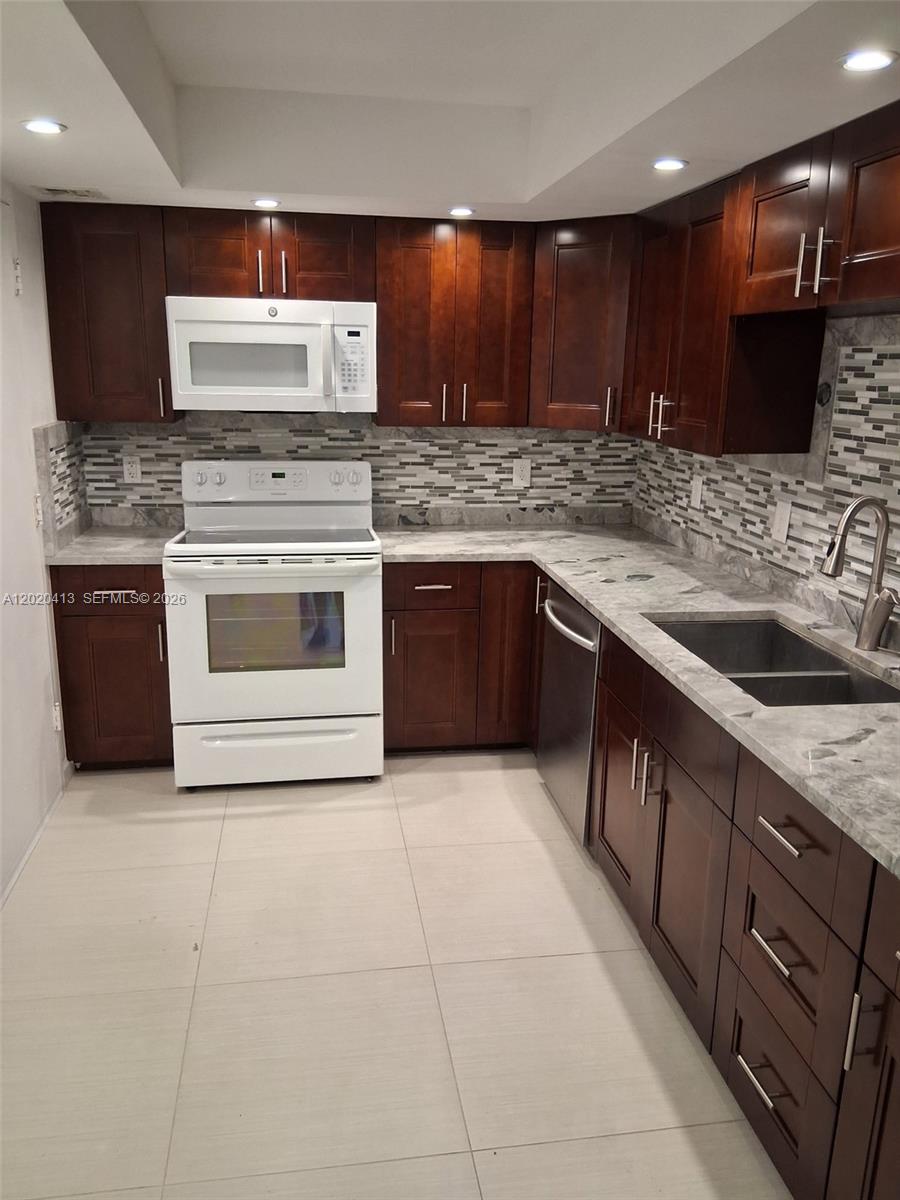 PARLIAMENT HOUSE CONDO - Residential