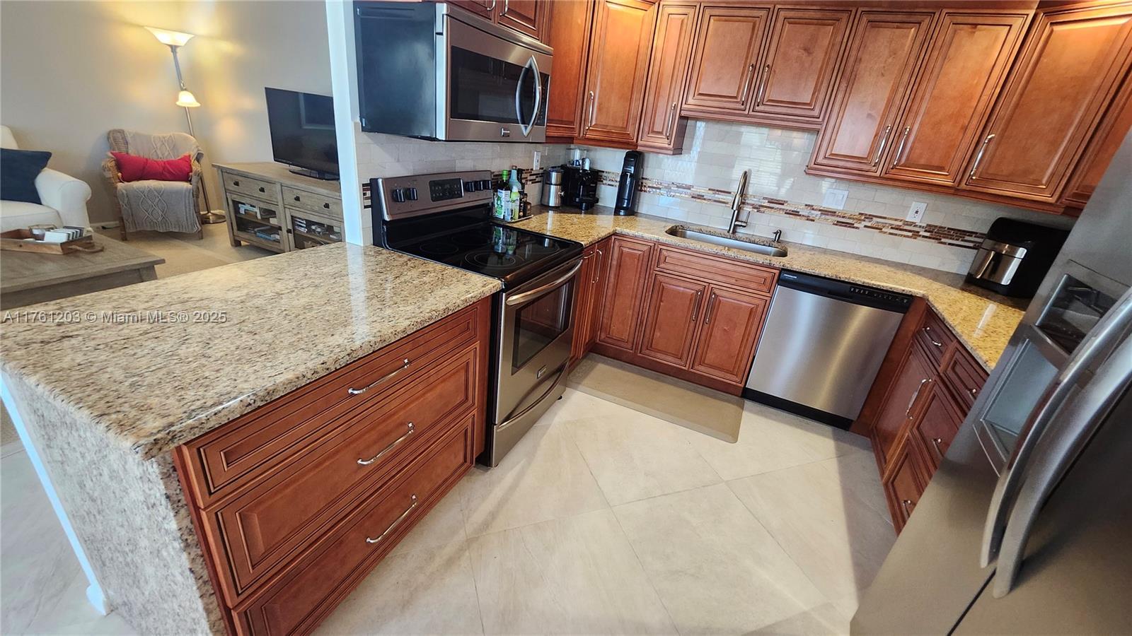 Property for Sale at 4072 Ventnor P 4072, Deerfield Beach, Broward County, Florida - Bedrooms: 2 
Bathrooms: 2  - $240,000