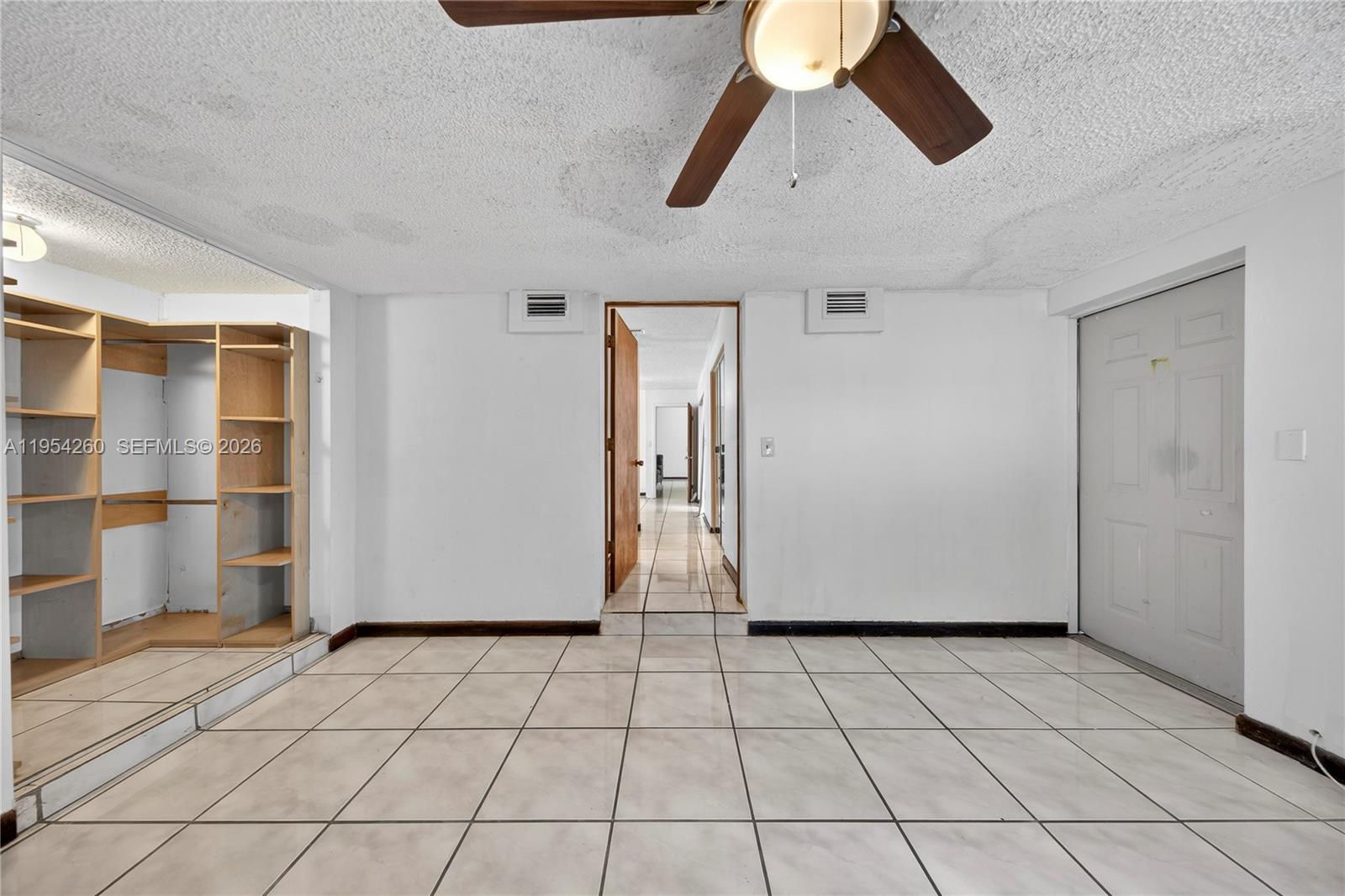 COLONIAL PINES - Residential