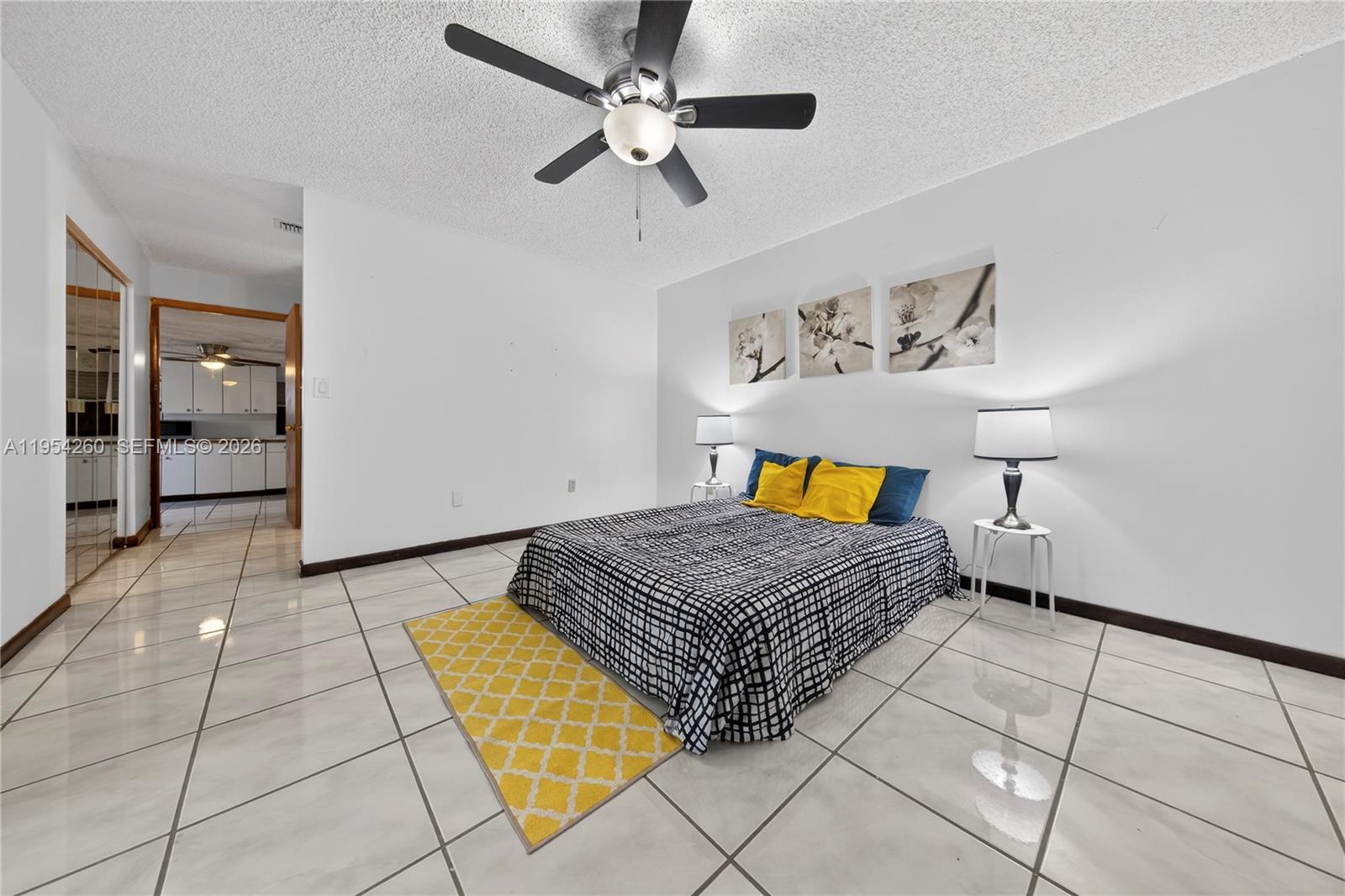 COLONIAL PINES - Residential