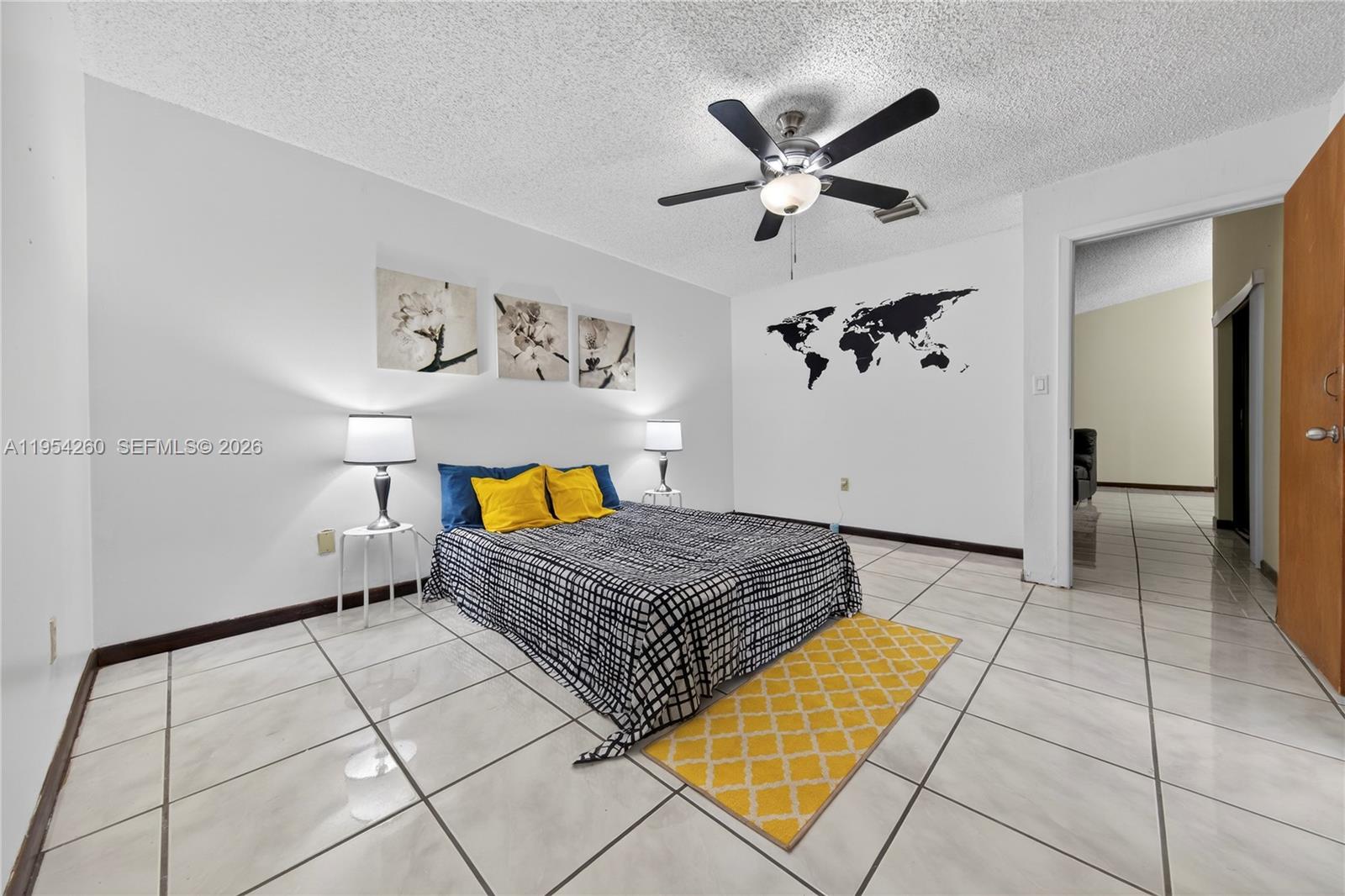 COLONIAL PINES - Residential