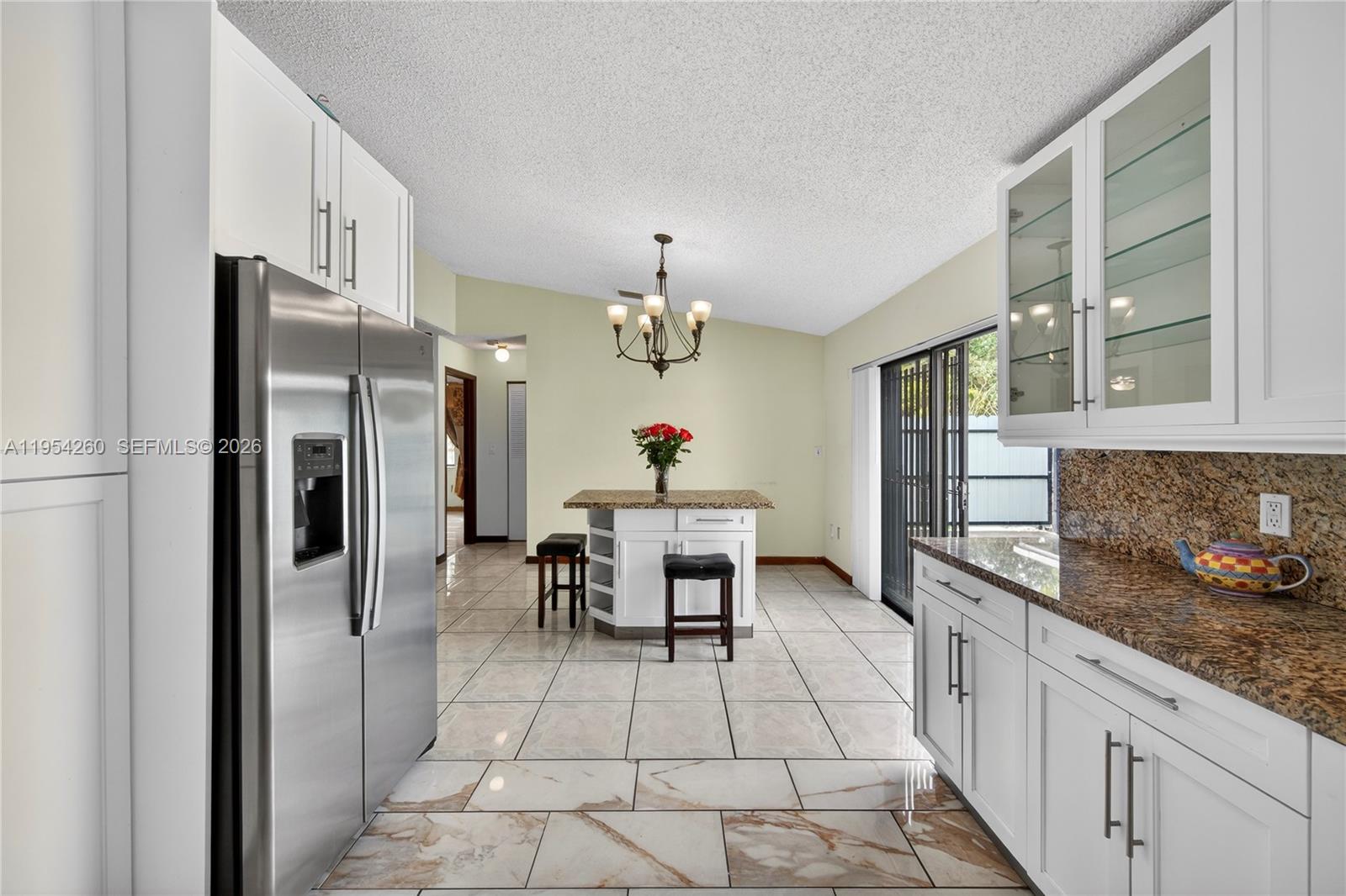 COLONIAL PINES - Residential