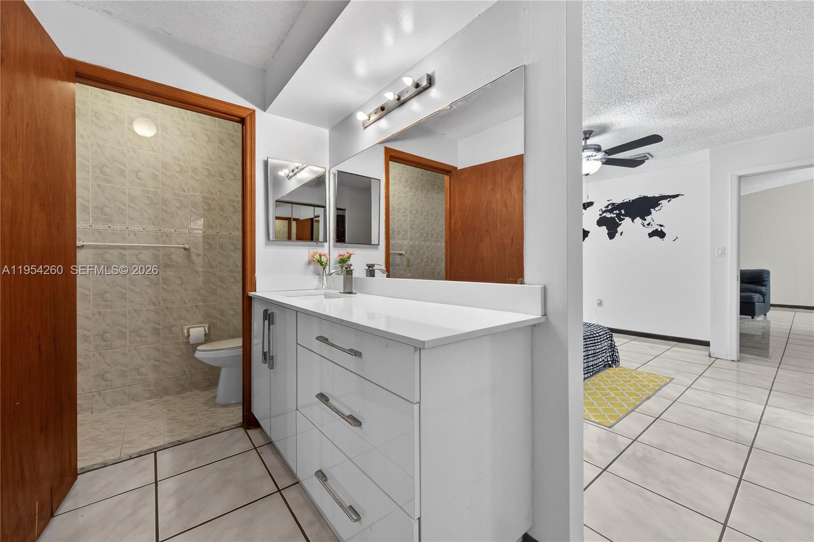 COLONIAL PINES - Residential