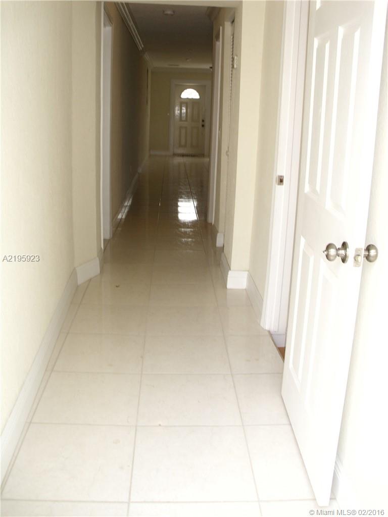 12-13 56 39 SYMMES-SHARMA - Residential