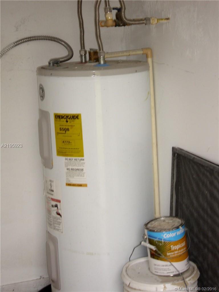 12-13 56 39 SYMMES-SHARMA - Residential