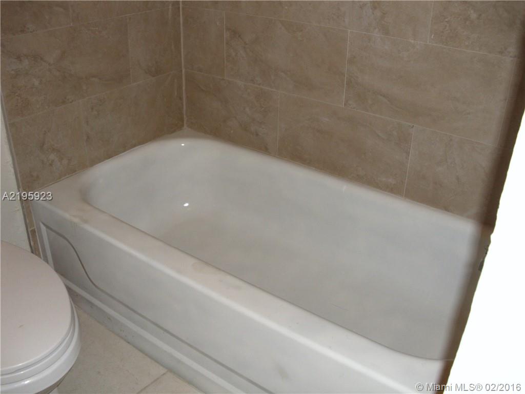 12-13 56 39 SYMMES-SHARMA - Residential