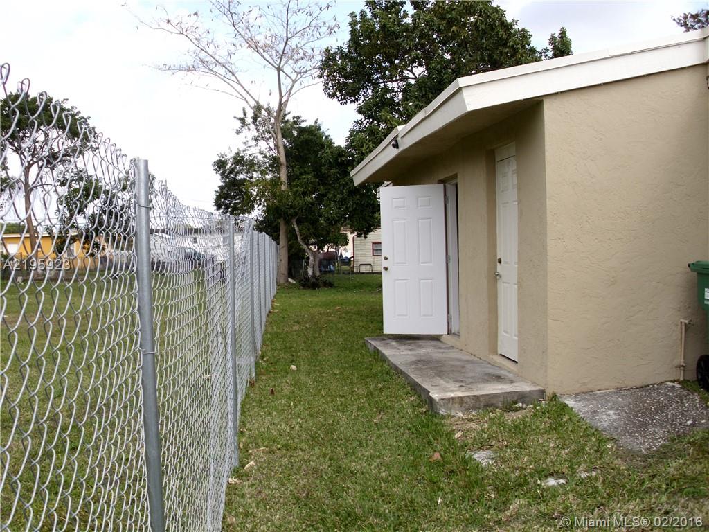 12-13 56 39 SYMMES-SHARMA - Residential