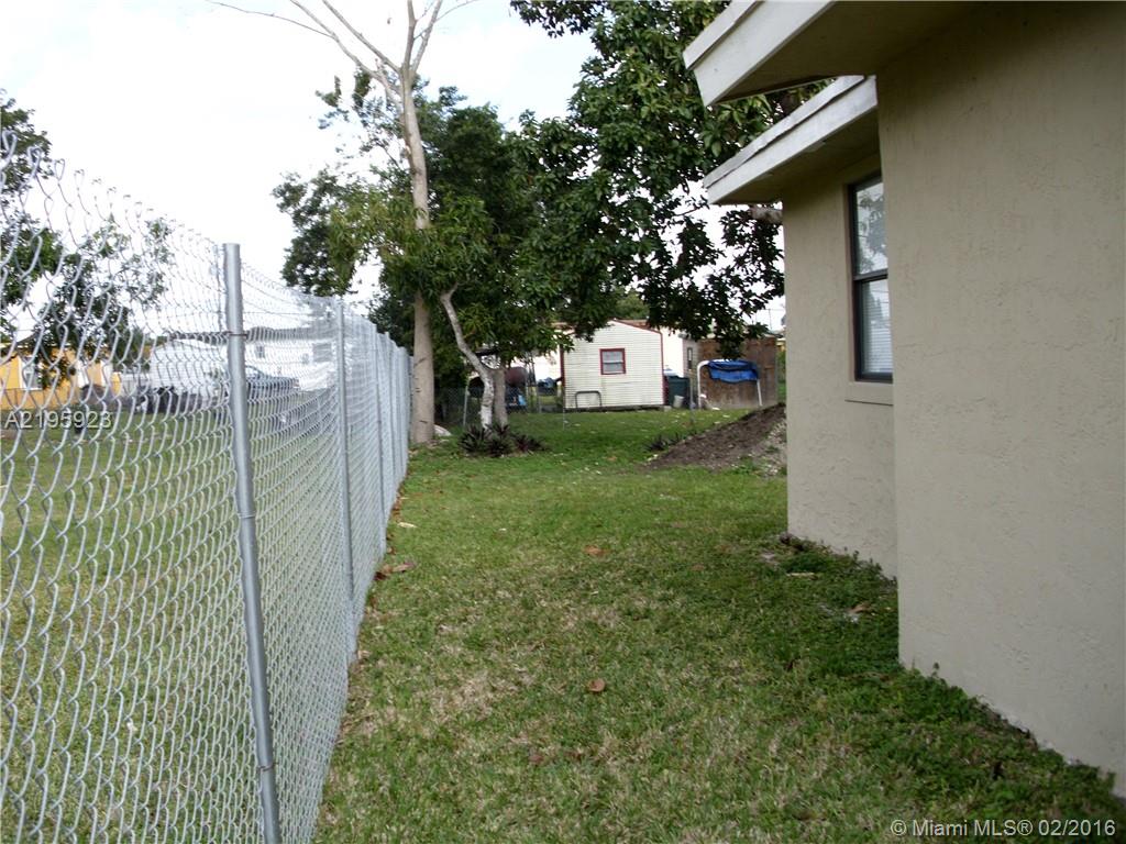 12-13 56 39 SYMMES-SHARMA - Residential