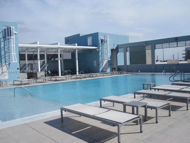 GRAND BAY COMMONS SOUTH - Residential