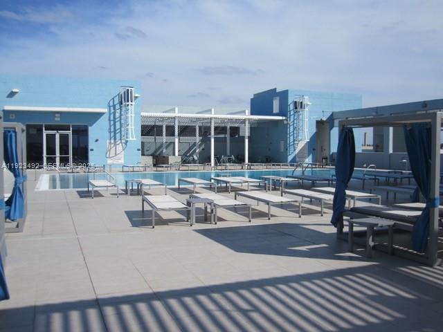 GRAND BAY COMMONS SOUTH - Residential