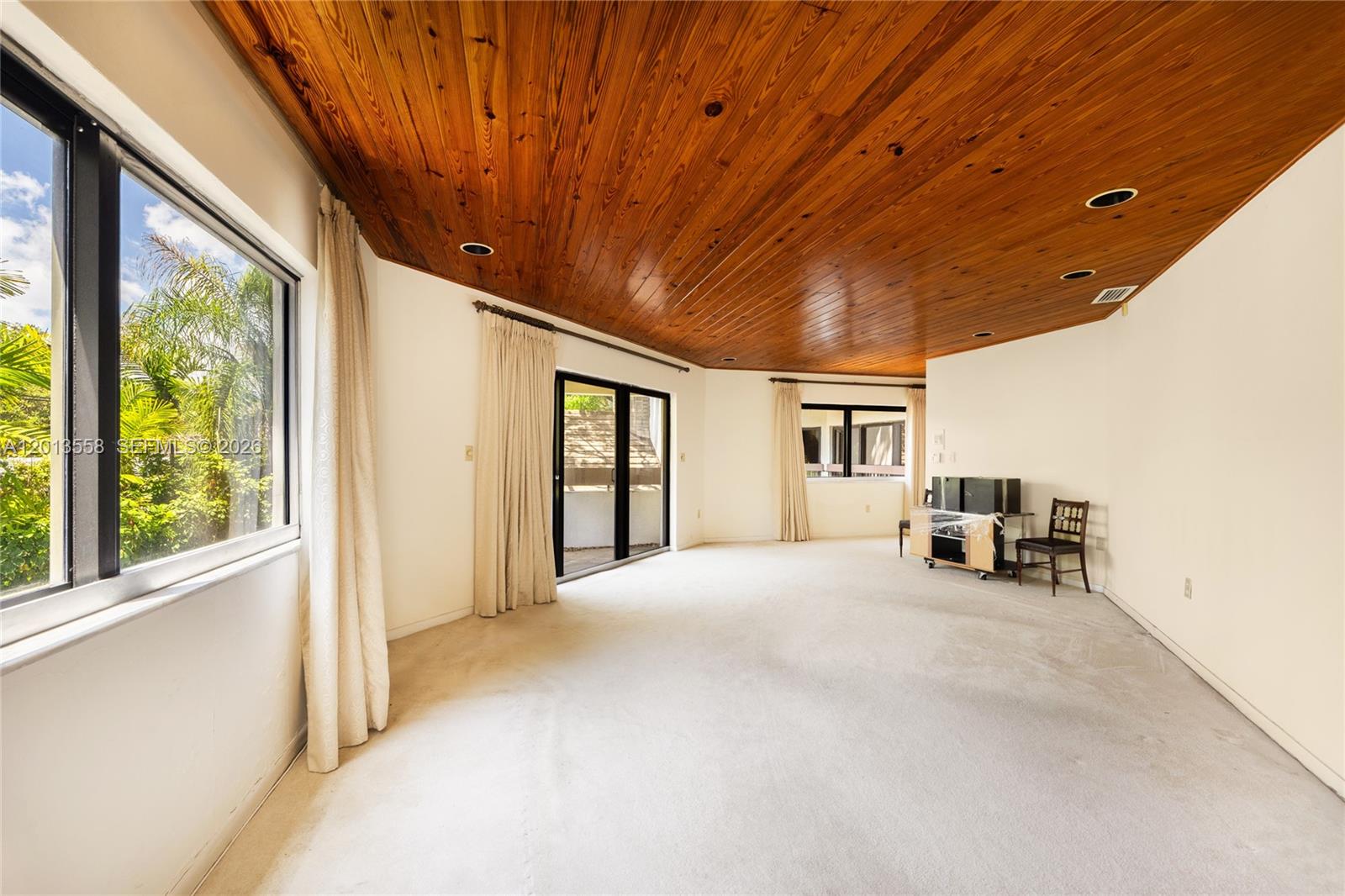 SANS SOUCI CORR PL OF 2ND - Residential